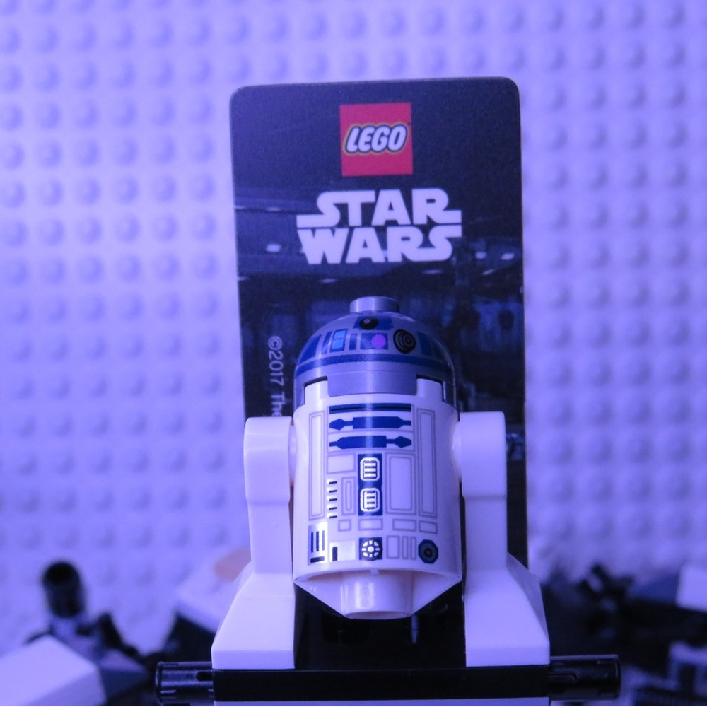 LEGO R2-D2 FIGURE